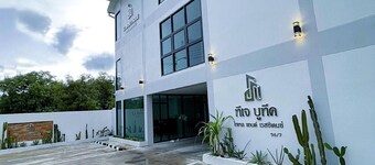 TJ Boutique Hotel