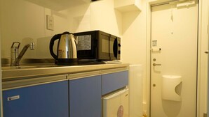 Private kitchen - Blue Empire Hotel (Tokyo)