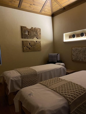 Ảnh chưa phân loại, 5 trong số 42 ảnh, nút