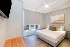 Room - Reflections Holiday Parks Jimmys Beach (Hawks Nest)