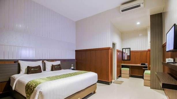 Ảnh chưa phân loại, 1 trong số 22 ảnh, nút