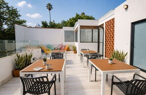 Outdoor dining - Coco 4&5 · Two suites with terrace in Condesa · 2 baths (Ciudad de México)