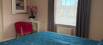 Guest Nest for 2 in Stanford-le-hope