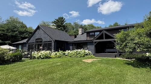 Heated Pool (closes 10/13) Sun Room, Privacy!