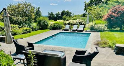 Heated Pool (closes 10/13) Sun Room, Privacy!