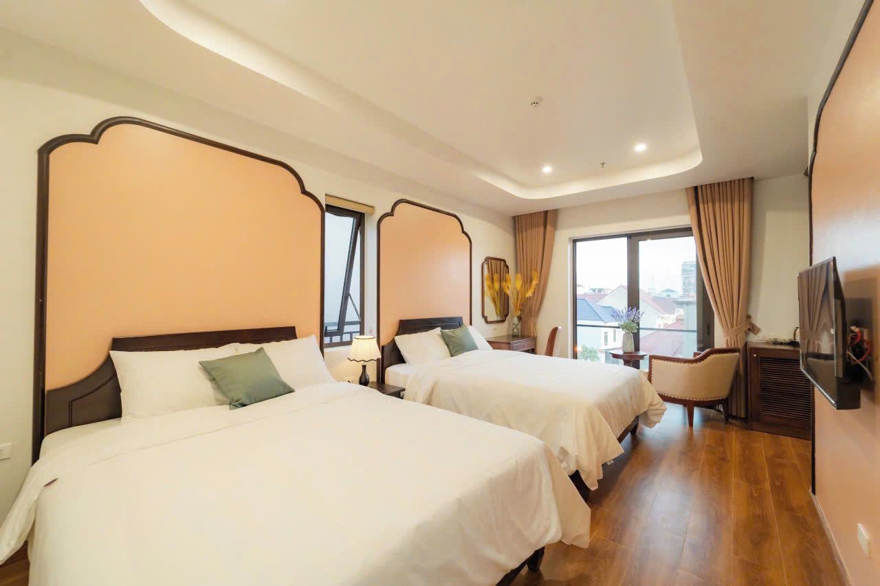 Habitación Deluxe doble, vistas a la montaña | Escritorio, wifi gratis, ropa de cama