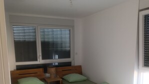 Room - Vrbo Property (Holtzheim)