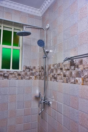 Bathroom - Naks Palm Hotel (Nakuru)