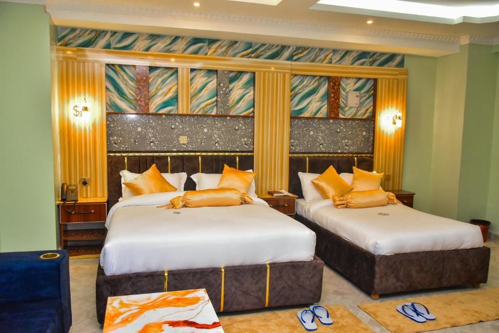 Standard Twin Room
