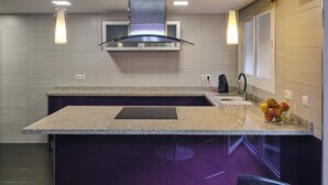 Private kitchen - Cedro Flat Elegancia mediterránea junto a la Universidad y cerca de la playa (València)