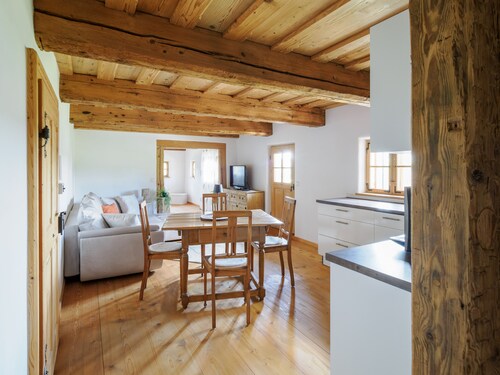 Apartment 2 with Large Balcony and Wi-Fi