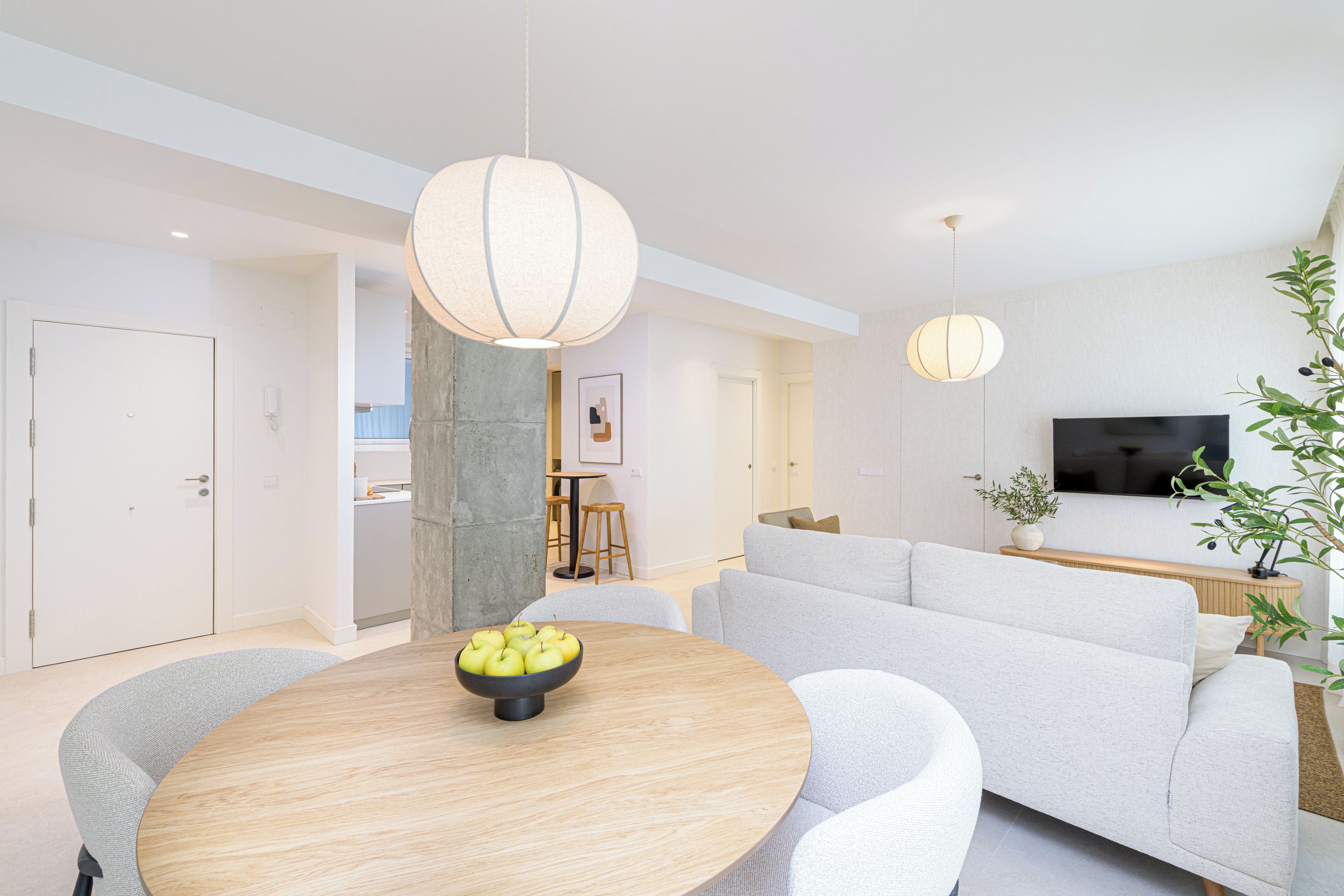 Apartament Comfort, balcó | Servei de restauració