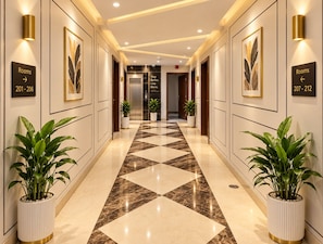 Ảnh chưa phân loại, 2 trong số 21 ảnh, nút