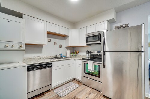 Easy Access to Dtwn Knoxville & UT: 6-unit Combo