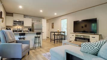 House (3 Bedrooms) | Front of property