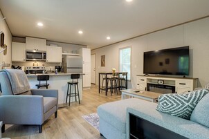 House (3 Bedrooms) | Front of property