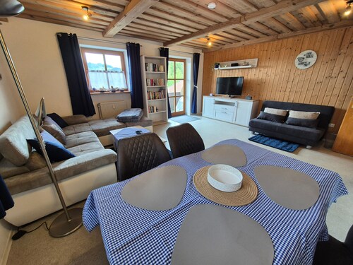 Relaxinn Bavarian Fewo's Apartment with Shared Pool, Balcony, and Wi-Fi