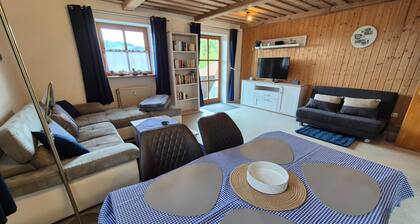 Relaxinn Bavarian Fewo's Apartment with Shared Pool, Balcony, and Wi-Fi