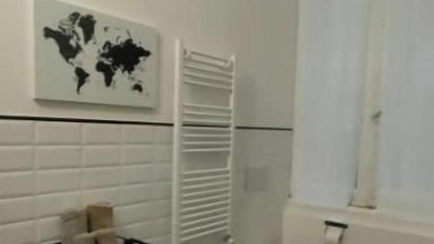 Bathroom - Vrbo Property (Genova)