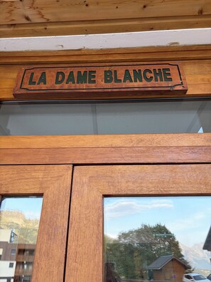 Unclassified image, 5 of 8, button - Vrbo Property (Saint François Longchamp)