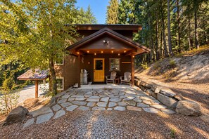 Cabin, 2 Bedrooms | Exterior