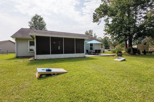 Charming Conway Retreat, Near Downtown, CCU, Golf & Myrtle Beach