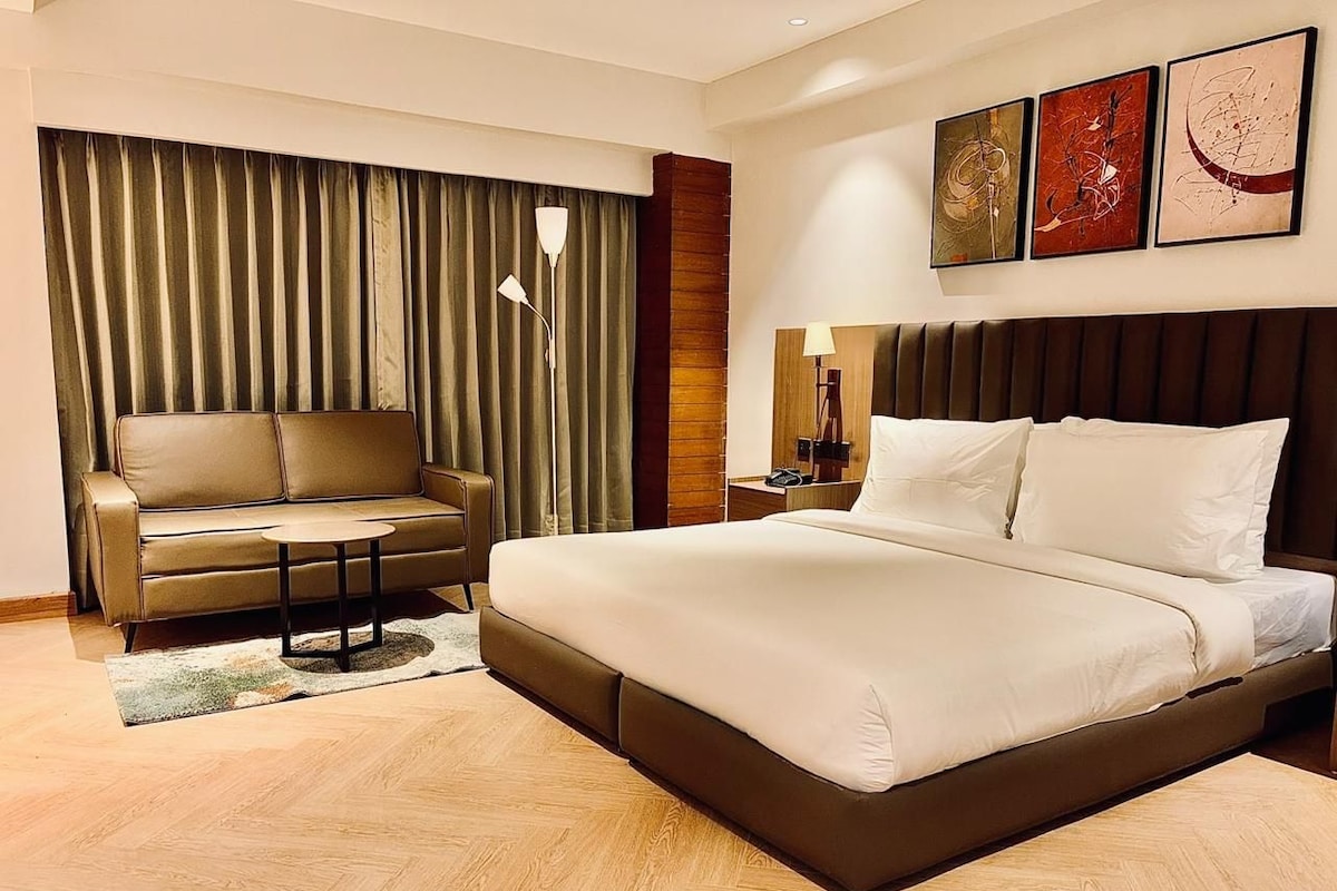 Phòng 2 giường đơn Tiêu chuẩn, quang cảnh thành phố | Bàn, bàn ủi/dụng cụ ủi quần áo, truy cập Internet không dây miễn phí 