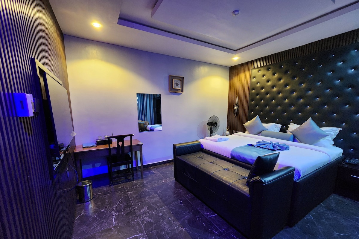 Executive suite, balkon | Lakens van Egyptisch katoen, luxe beddengoed, donsdekens