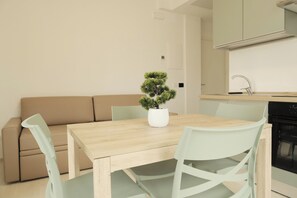 Ảnh chưa phân loại, 3 trong số 22 ảnh, nút