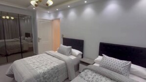 Room - Spacious duplex perfect for families and groups. (Cairo Governorate)