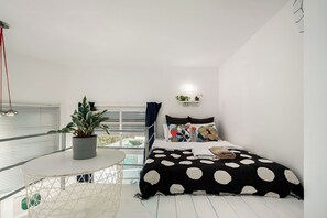 Room - The Tel Hai Studio – Unique & Stylish Stay Near Dizengoff Square (Tel Aviv-Yafo)