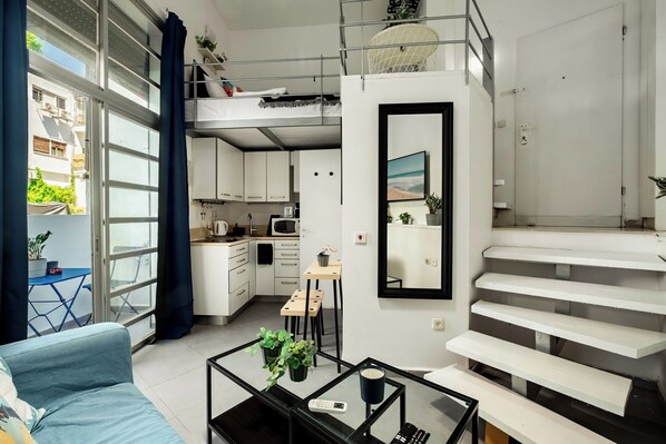 Interior - The Tel Hai Studio – Unique & Stylish Stay Near Dizengoff Square (Tel Aviv-Yafo)