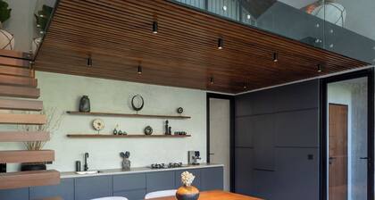 Kinoh Loft 1 Stylish tropical stay Uluwatu