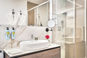 Bathroom - Comfort apartments in the Historic Center of Messina (Messina)