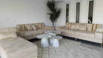 House, 3 Bedrooms, Private Pool | Interior