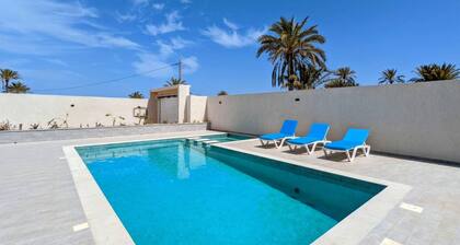 Escape to Villa Yasmina