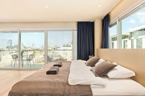 Room - Grand Lapin Penthouse – Luxury 4BR Duplex with Panoramic Views (Tel Aviv-Yafo)