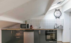 Private kitchen - Spacious Cozy Studio -6p- Montreuil- Near Paris (Montreuil)