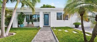 Riviera Blue - The Palm Beaches Retreat - Florida, 2BR/2BTH