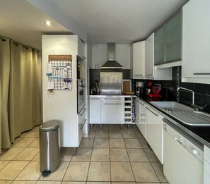 Private kitchen - Family cottage on Île d'Yeu - 6 guests (L'Île-d'Yeu)