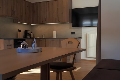 Apartment 'Kaimblhof Gipfelglück' with Mountain View, Shared Terrace and Wi-Fi