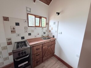 Kühlschrank, Kochgeschirr/Geschirr/Besteck