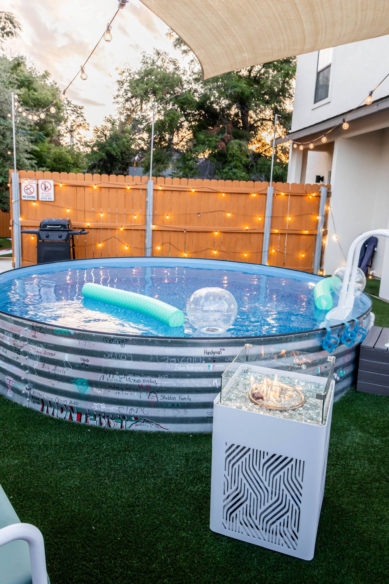 Outdoor pool, a heated pool