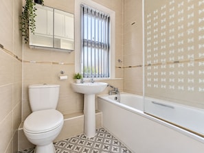 Unclassified image, 3 of 9, button - Cosy & Bright House in the heart of Liverpool. Wi-Fi & parking included! (Liverpool)