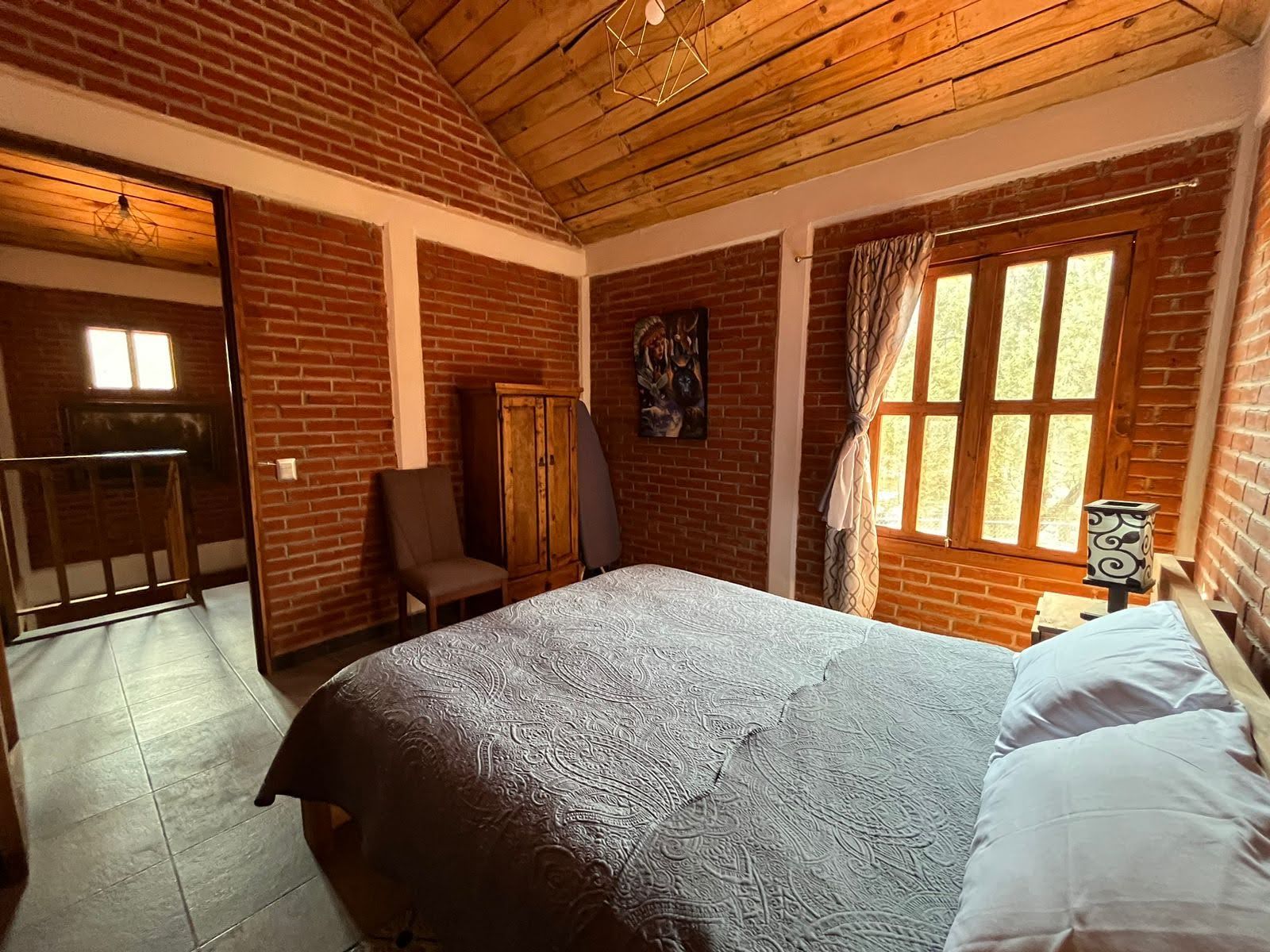 Casa familiar, vista al jardín (Armonía)