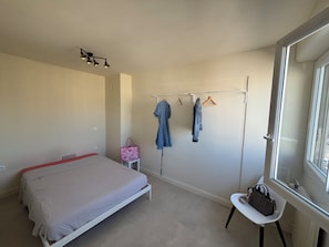 Room - Vrbo Property (Annecy)