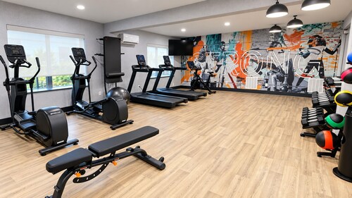 La Quinta Inn & Suites By Wyndham Auburn Hills / Detroit