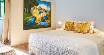 Authentic Catalan farmhouse in the countryside, 15 minutes from Girona