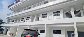 Luxury 1 or 2Br Apartment for rent