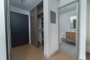 Ảnh chưa phân loại, 4 trong số 37 ảnh, nút